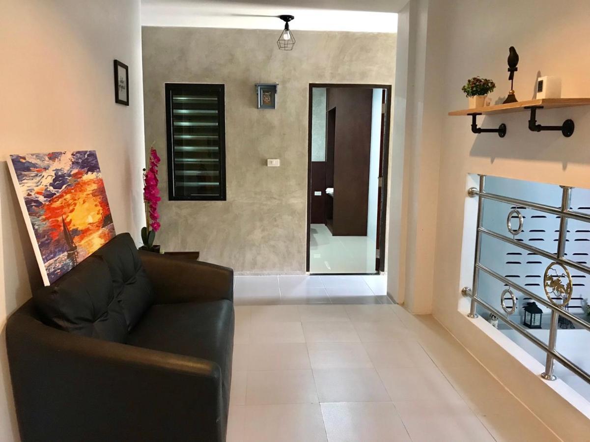 Easy Loft Hostel Phuket Exterior photo